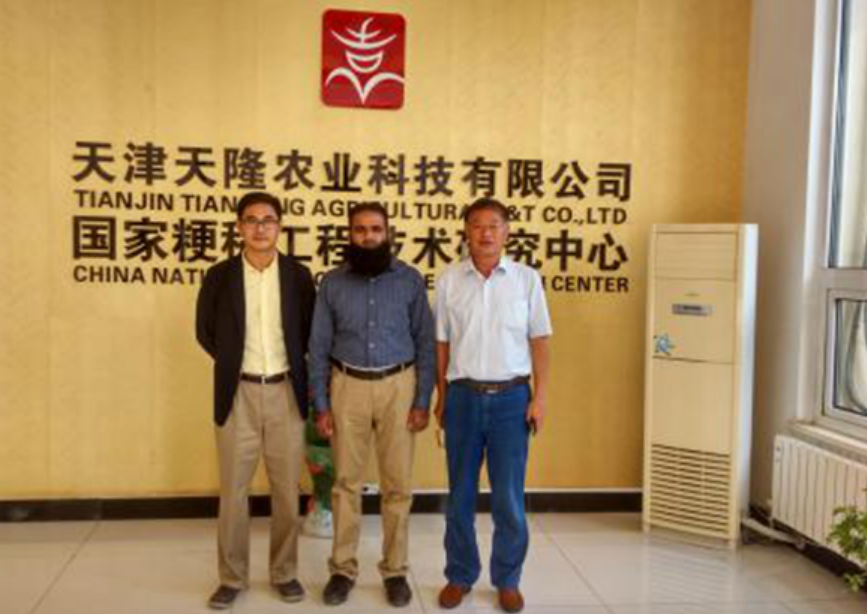 Pakistani customers visit Tianjin Tianlong Agricultural Technology Co., Ltd.