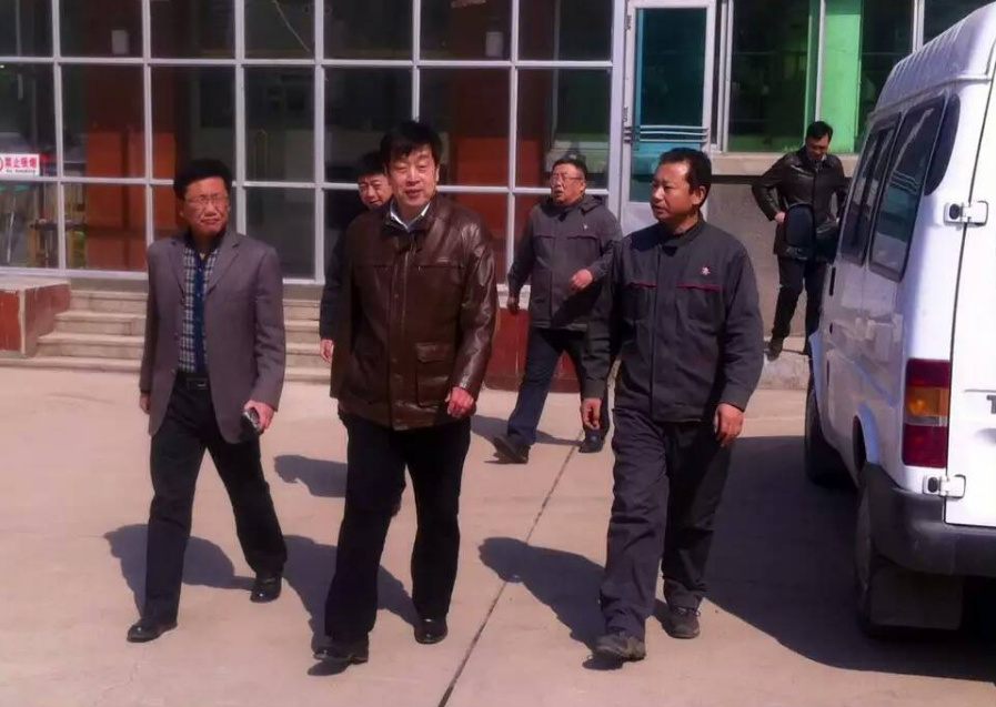 Shenyang Sujiatun leaders and his party went to Liaoning Company to visit and investigate.