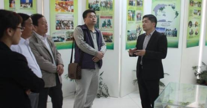 Leaders of TaiGang Rice Industry and Agricultural Machinery Bureau in Xuyi, Jiangsu Province visited the company to inspect the company.