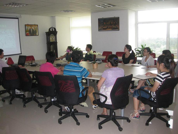 Our company organizes e-commerce training activities