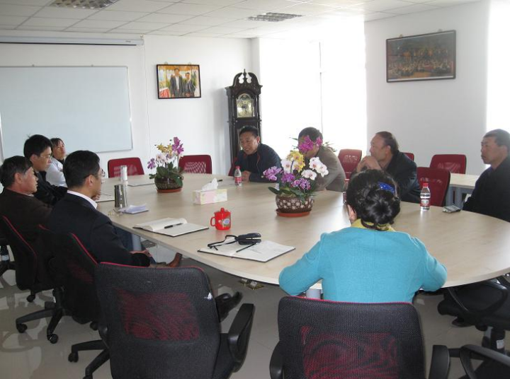 Cyang Farm in Heilongjiang Province discussed cooperation projects with our company.